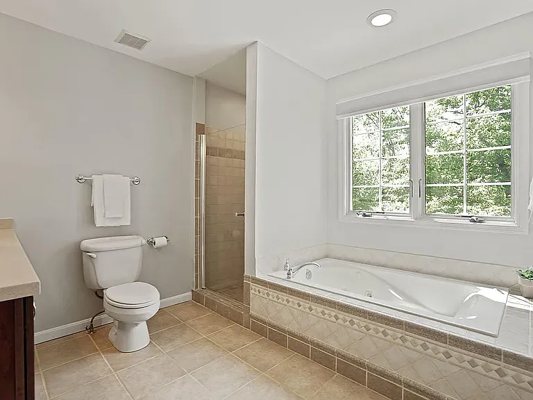 2918 Monroe Pl — Photo 33