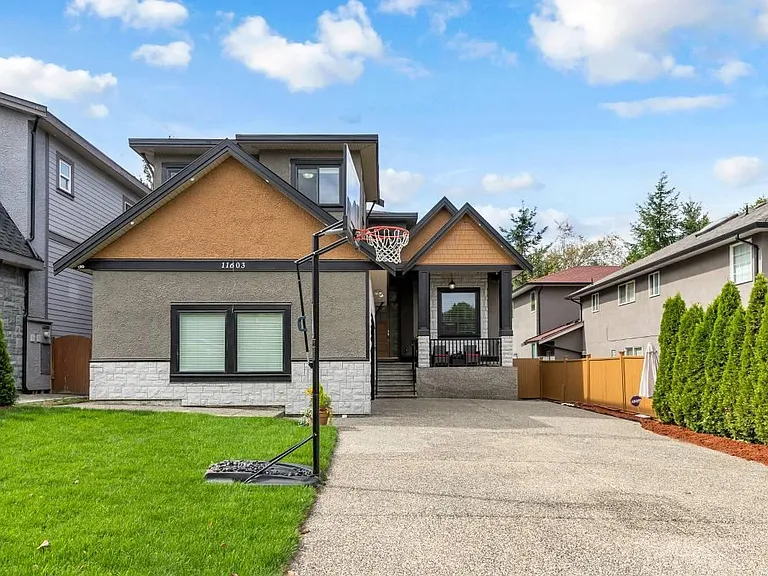 11603 River Wynd Wynd #UPPER — Photo 1