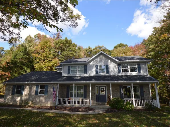 1915 Summer Mountain Rd, Palmerton, PA 18071