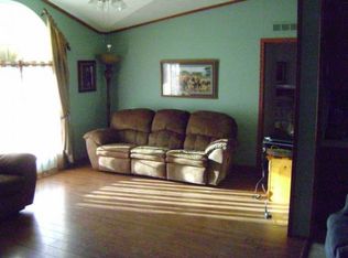 14 Lawrence Ln, Saint Charles, MN 55972