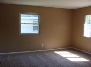 2512 Bellevue Ave, Bettendorf, IA