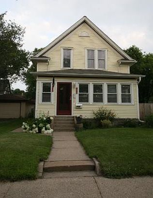 1st image of 1919 Taylor St NE