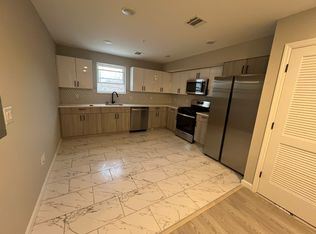 52 Holland St FLOOR 2, Newark, NJ 07103