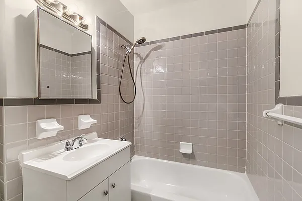 Rented by Compass | media 10