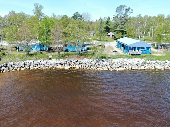 10346 N Whitefish Point Rd, Paradise, MI 49768
