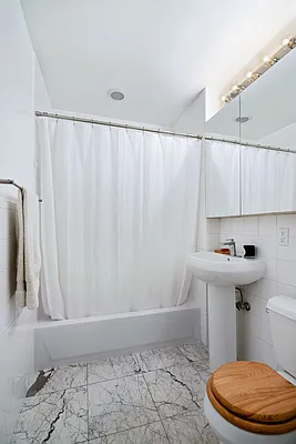 Sold by Compass | media 5