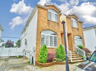 6773 Hylan Blvd, Staten Island, NY 10309