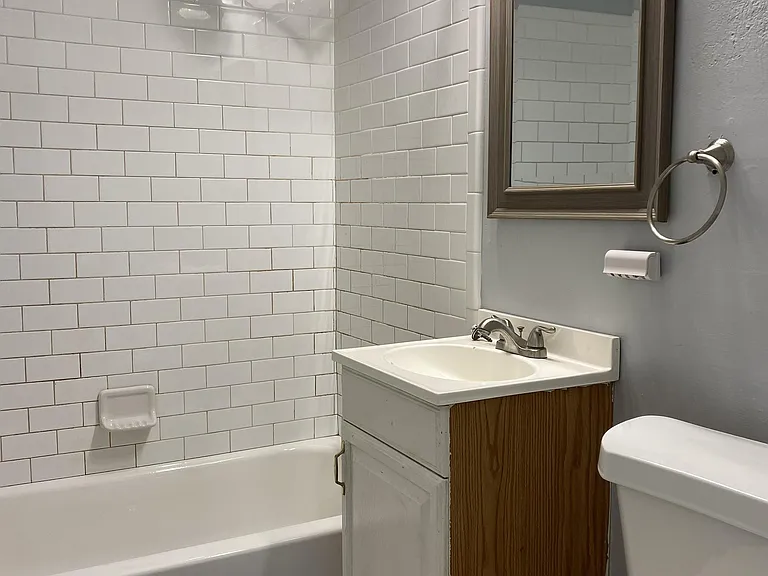 632 SW 44th St — Photo 11