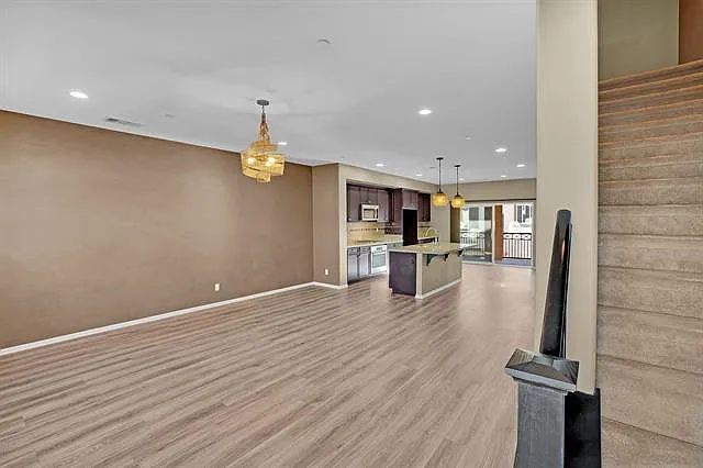 476 Prosperity Dr — Photo 10