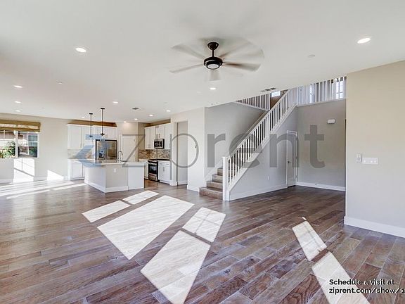 2nd image of 2511 Artesian Ave