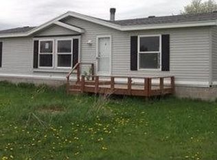 393 N Paris Rd, Trufant, MI 49347