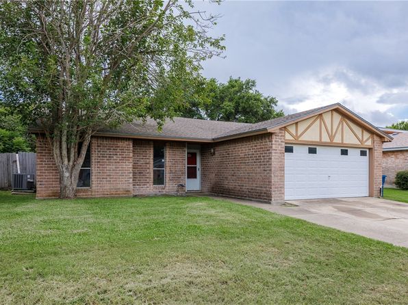 1014 Espana Dr, Portland, TX 78374