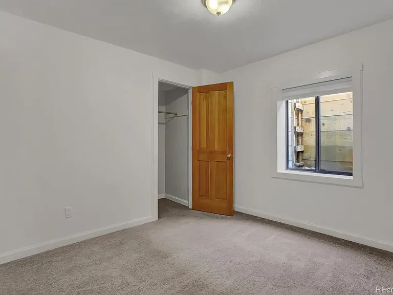 1120 W Colorado Ave — Photo 26