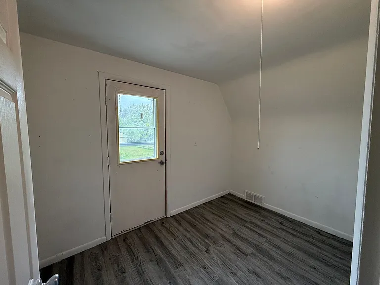 5680 Trailer Park Dr — Photo 3