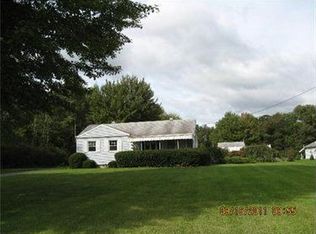 318 Aiken Rd, New Castle, PA 16101