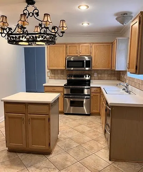 5232 Goodman Dr — Photo 10