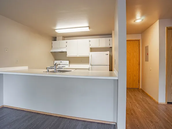 Gracey Apartments, 201 NW 39th St APT 304, Seattle, WA 98107
