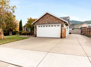 2558 Golfview Ave, Sutherlin, OR