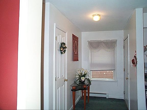 4th image of 9 Irving St Floor 2
