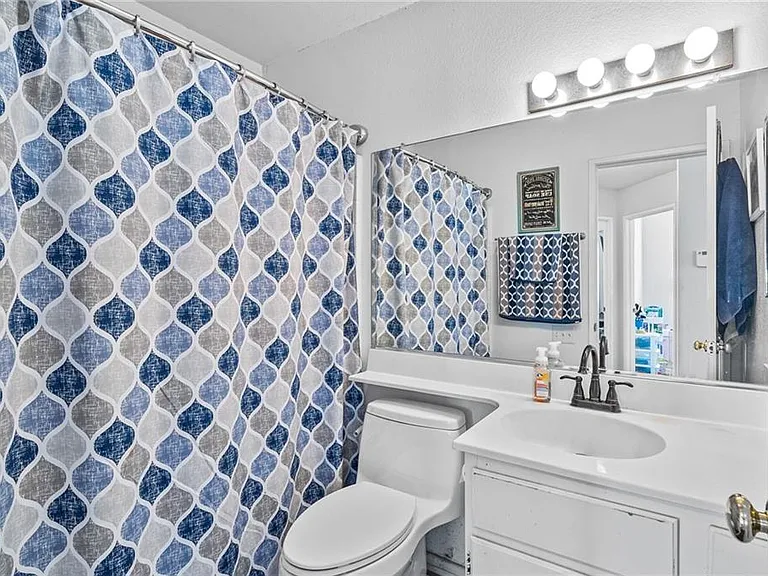 5594 Cedar Dr — Photo 6