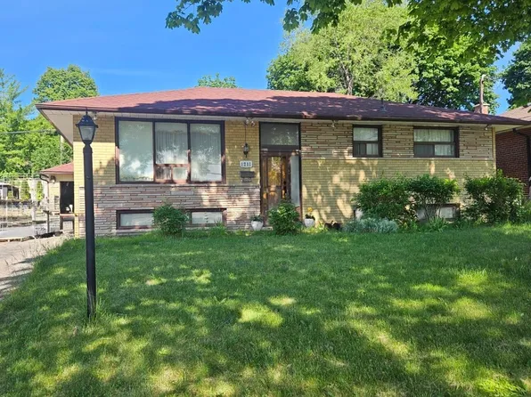 1211 Brimley Rd, Toronto, ON M1P 3G5