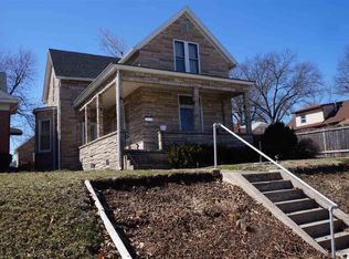 616 S 17th St, Quincy, IL 62301