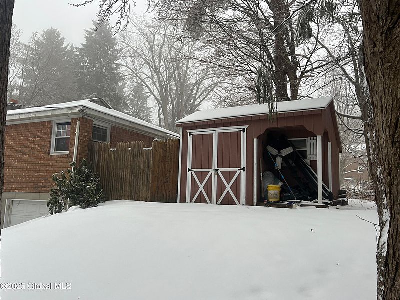4th image of 2-4 Zelenke Drive #2-4