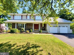 7 Buck Rd, Hamilton, NJ 08620
