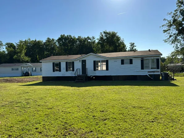 258 Country Ln NE, Ludowici, GA 31316