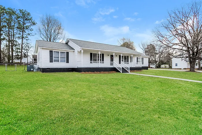 651 Cedar Field Ln — Photo 3