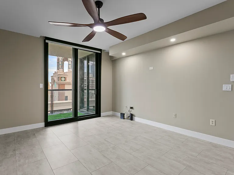 1 Beach Dr SE #1112 — Photo 20