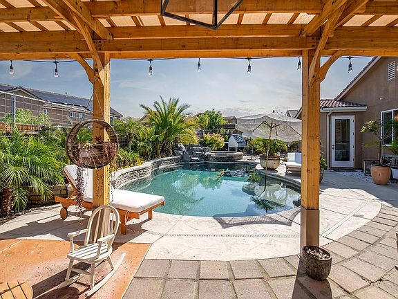 3rd image of 21255 Ruscello Ln