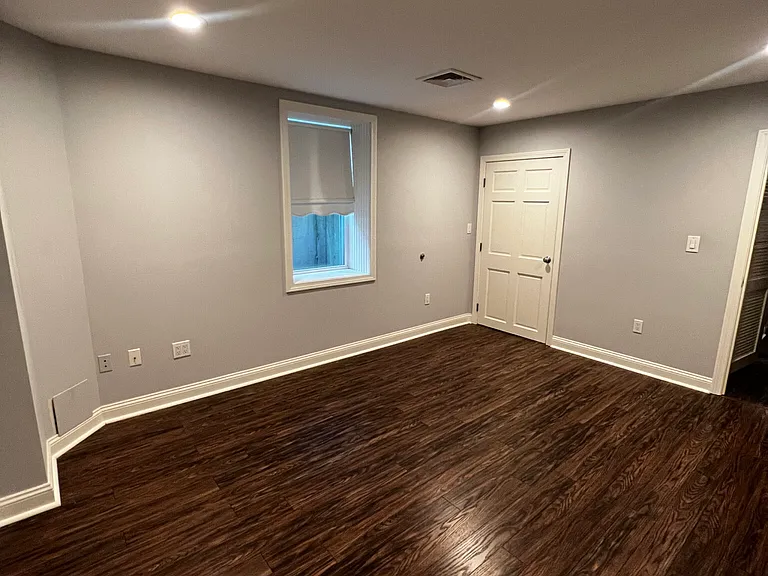 123 W 3rd St #123 — Photo 9