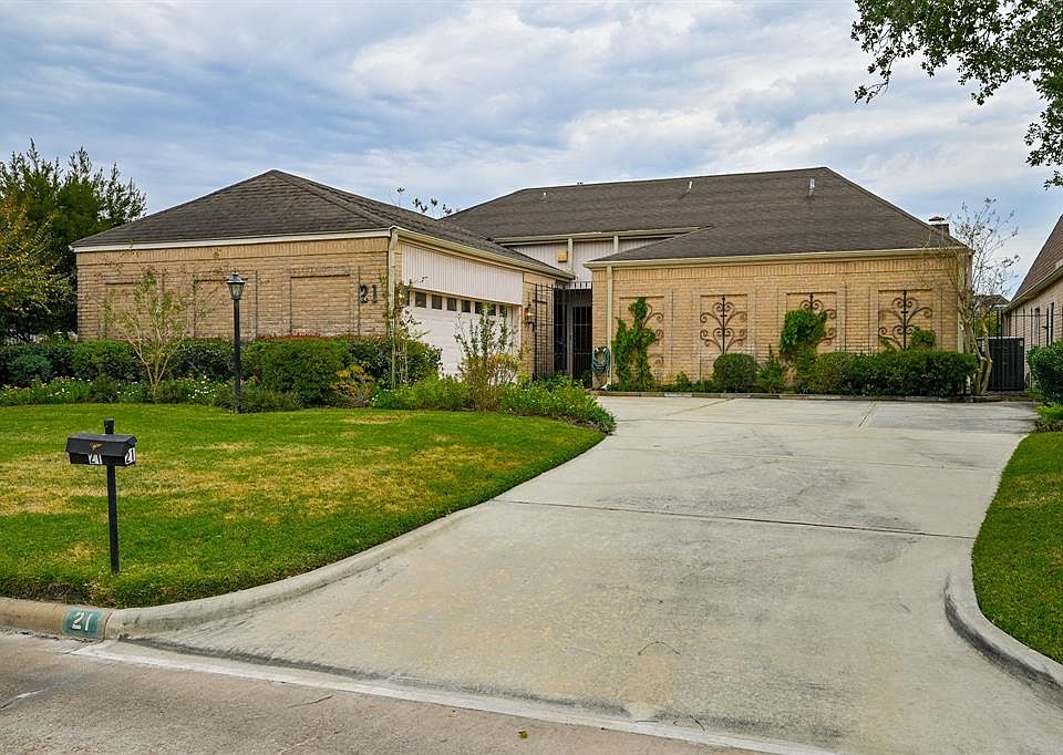 1st image of 21 Bendwood Dr