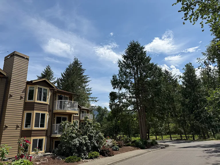 where the open sky meets the creek, the park and YOU!
