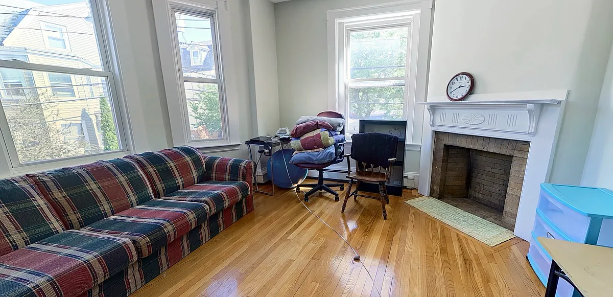 Building Photo - 108A Central St #3R