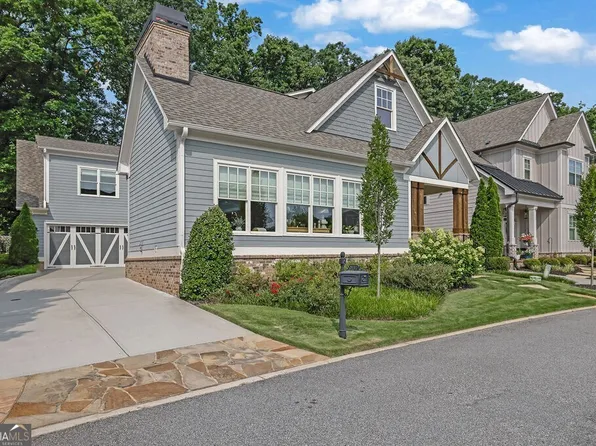 5690 Vineyard Park Trl, Norcross, GA 30071