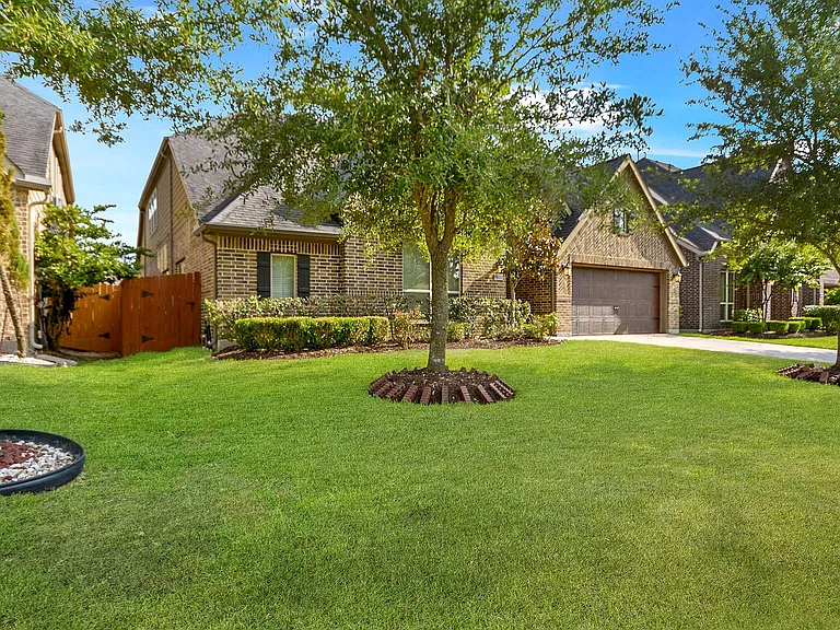 27815 Colonial Point Dr — Photo 3