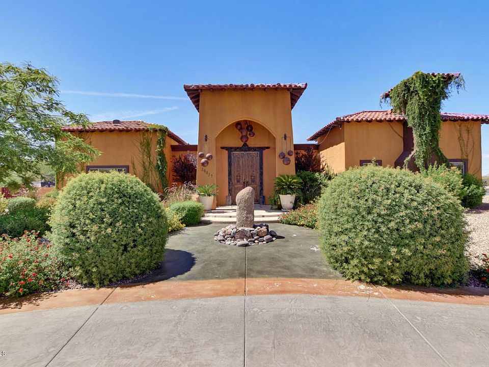 1st image of 19017 W Verde Ln