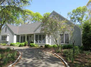 92 Wildwood Rd, Sag Harbor, NY 11963