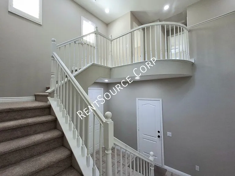 25361 Playa Serena Dr — Photo 16