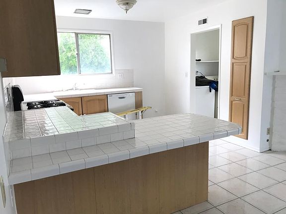 2nd image of 6933 Melba Ave