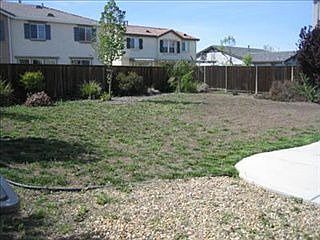 4th image of 4691 Twin Oaks Ct