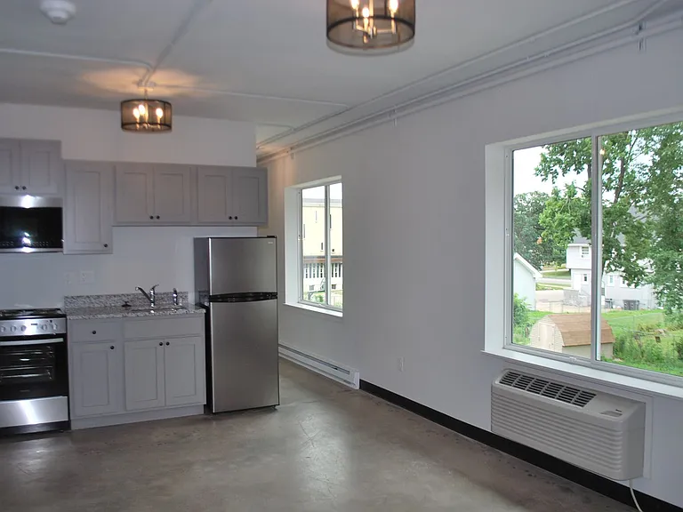 1219 34th St — Photo 24
