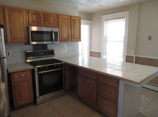 126 Division St, Pawtucket, RI 02860