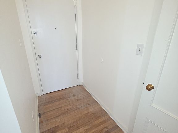 3rd image of 129 11th St APT 2R