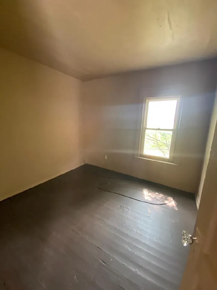 736 New Castle Avenue - 1 — Photo 3