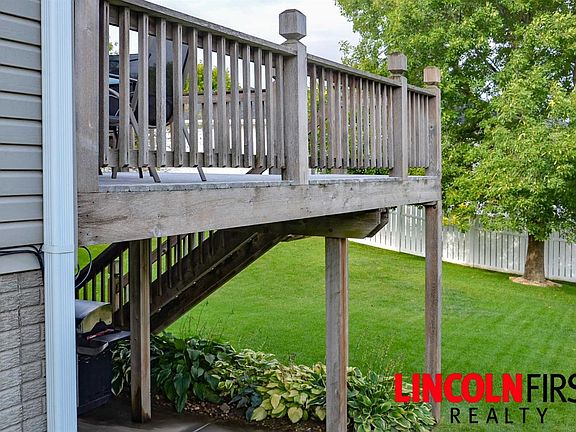 3rd image of 7321 Country Hill Cir
