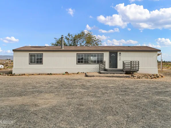 1230 E Badger St, Silver Springs, NV 89429