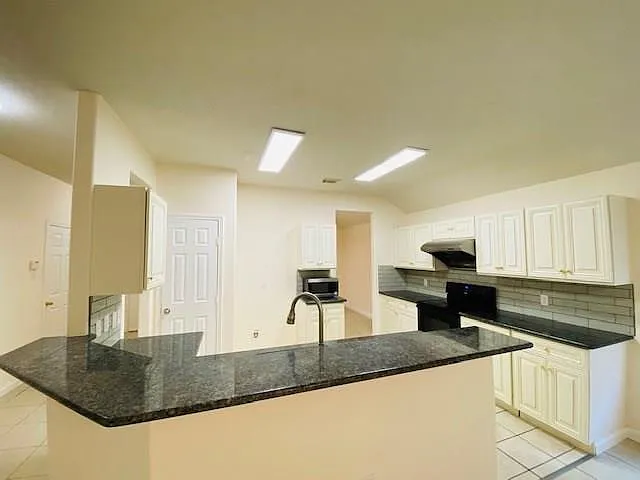 3010 Stonecross Ln — Photo 12